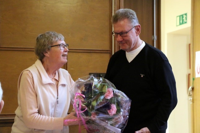 uppvaktning Gull-Britt 80 år